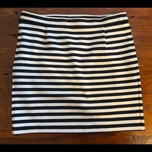 Women’s TOMMY HILFIGER skirt 8